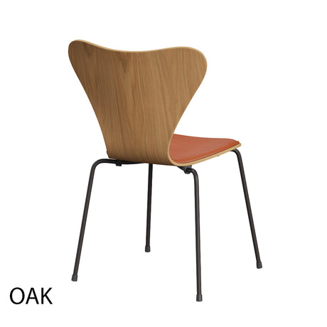 Fritz Hansen - 3107 Stuhl, Naturfurnier und Vorderseite gepolstert in Grace Leder - Buche - Schwarzes Leder - Chromgestell - Jacobsen Plus