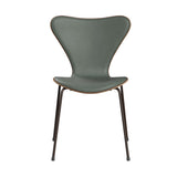 Fritz Hansen - 3107 stol, naturfiner og forsidepolstret i Grace læder - Valnød - Concrete Grey læder - Brown Bronze stel - Jacobsen Plus