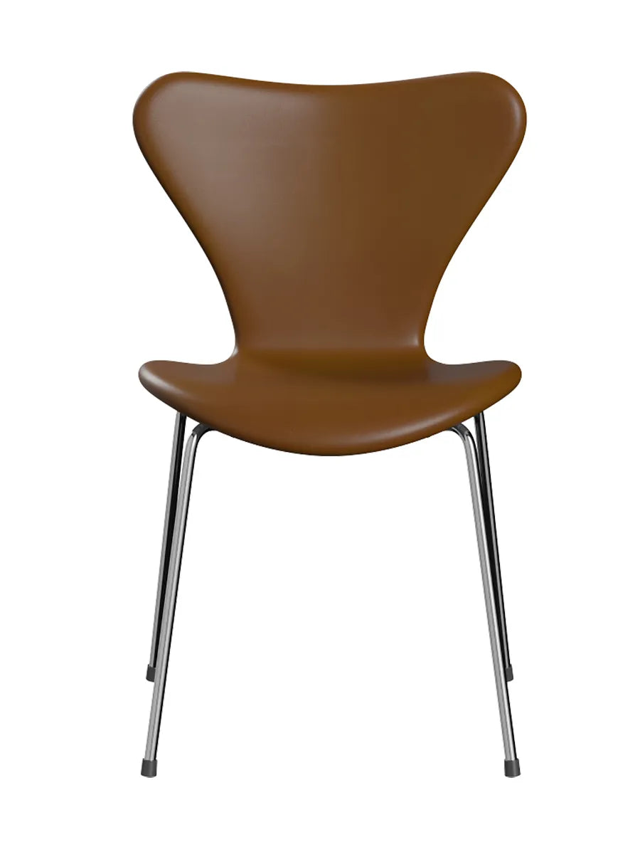 3107 Serie 7, vollgepolstert von Arne Jacobsen - Soft Leder / Walnuss - Jacobsen Plus