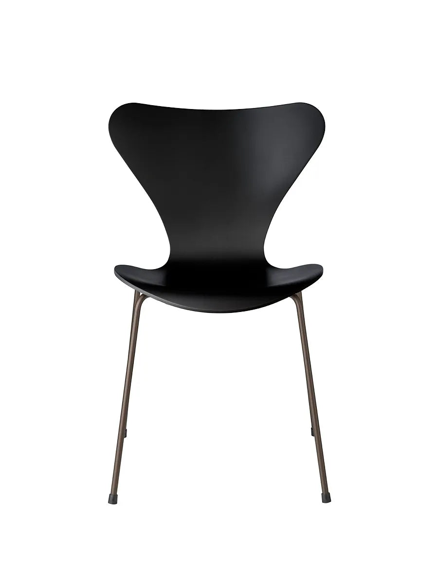 3107 Serie 7 Stuhl lackiert von Arne Jacobsen