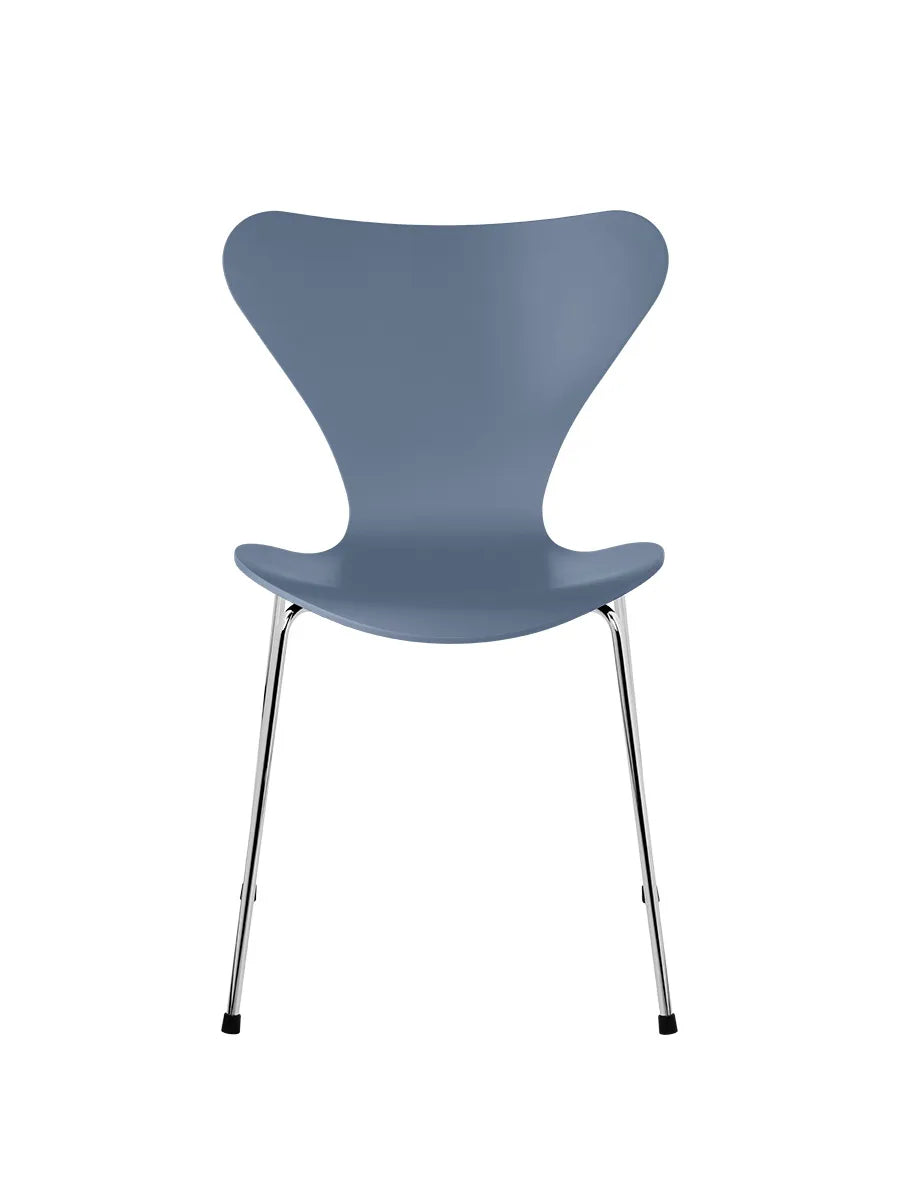 3107 Serie 7 Stuhl lackiert von Arne Jacobsen - Dusk Blue / Krom - Jacobsen Plus