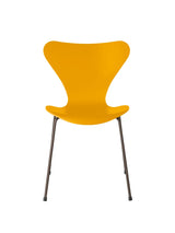 3107 Serie 7 Stuhl lackiert von Arne Jacobsen - True Yellow / Braune Bronze - Jacobsen Plus