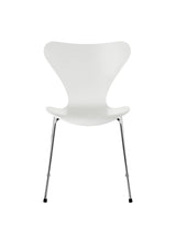 3107 Serie 7 Stuhl lackiert von Arne Jacobsen - Weiß / Krom - Jacobsen Plus