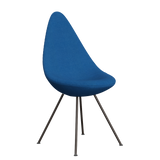 3110 Drop™ Stuhl, vollgepolstert - Braun Bronze von Arne Jacobsen - Hallingdal - 723 Light Blue - Jacobsen Plus