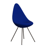 3110 Drop™ Stuhl, vollgepolstert - Braun Bronze von Arne Jacobsen - Hallingdal - 750 Blue - Jacobsen Plus