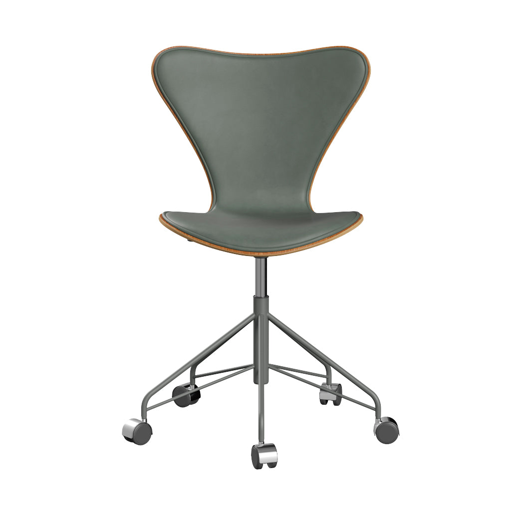 Fritz Hansen - 3117 kontorstol, naturfiner og forsidepolstret i Grace læder - Elm - Concrete Grey læder - Silver Grey stel - Jacobsen Plus
