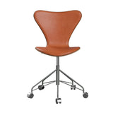 Fritz Hansen - 3117 kontorstol, naturfiner og forsidepolstret i Grace læder - Valnød - Valnød læder - Silver Grey stel - Jacobsen Plus