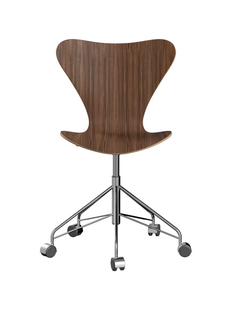 3117 Serie 7 Bürostuhl von Arne Jacobsen - Ohne Polsterung / Walnuss / Keine Farbe - Jacobsen Plus
