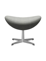 3127 Fodskammel til Ægget af Arne Jacobsen stofgr. 2 - Hallingdal / 110 Hvid-grå - Jacobsen Plus