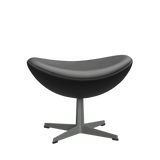 3127 Fußhocker für Egg™ Sessel, Gestell in Silbergrau von Arne Jacobsen - Essential Leder - Black - Jacobsen Plus