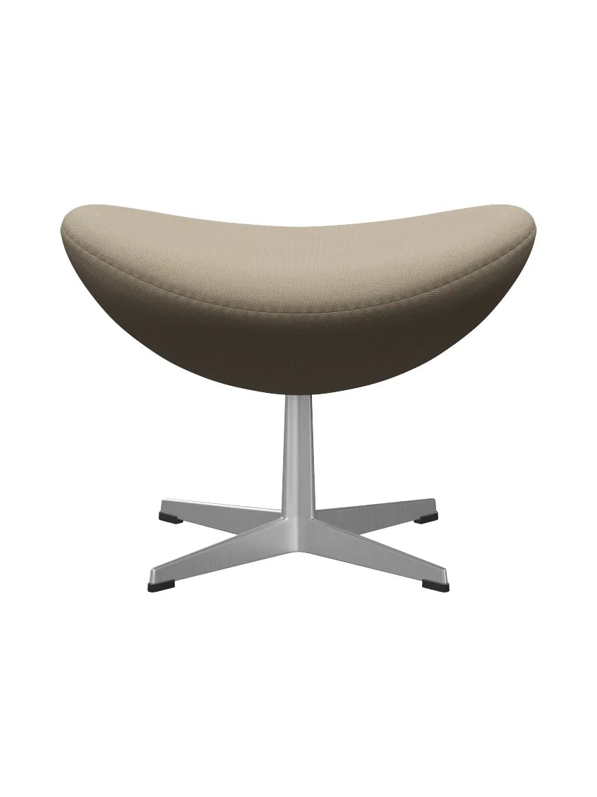 3127 Fodskammel til Ægget af Arne Jacobsen stofgr. 2 - Steelcut / 240 Beige - Jacobsen Plus