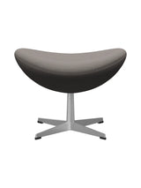 3127 Fodskammel til Ægget af Arne Jacobsen stofgr. 2 - Steelcut Trio / 246 Mørk Sand - Jacobsen Plus