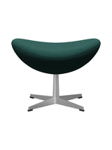 3127 Fodskammel til Ægget af Arne Jacobsen stofgr. 2 - Steelcut Trio / 976 Mørk Grøn - Jacobsen Plus