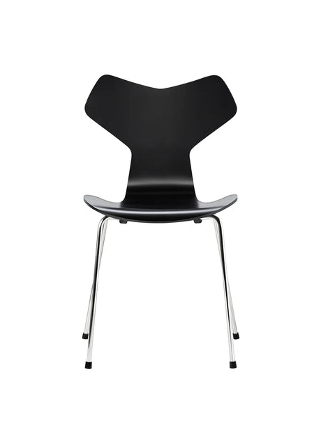 3130 Grand Prix stol lakeret af Arne Jacobsen - Sort / Krom - Jacobsen Plus