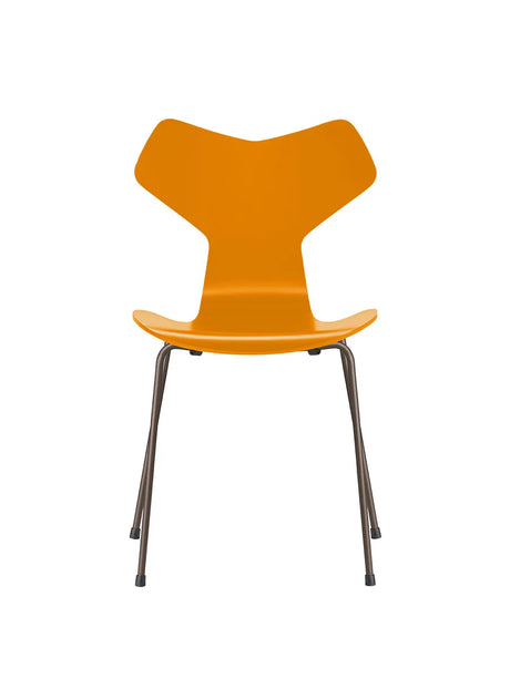 3130 Grand Prix stol lakeret af Arne Jacobsen - Burnt Yellow / Brown Bronze - Jacobsen Plus