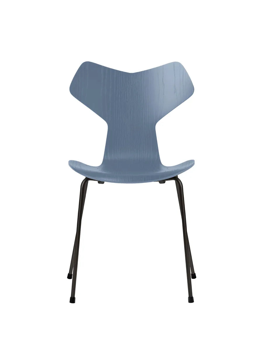 3130 Grand Prix stol i farvet ask af Arne Jacobsen - Dusk Blue / Sort - Jacobsen Plus