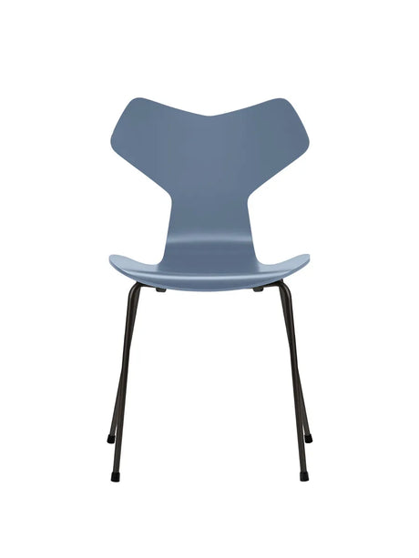3130 Grand Prix stol lakeret af Arne Jacobsen - Dusk Blue / Sort - Jacobsen Plus
