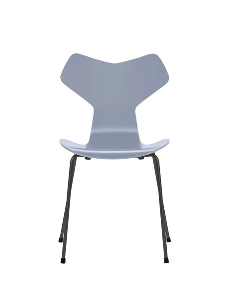 3130 Grand Prix stol lakeret af Arne Jacobsen - Lavender Blue / Warm Graphite - Jacobsen Plus