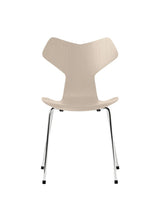 3130 Grand Prix stol i farvet ask af Arne Jacobsen - Light Beige / Krom - Jacobsen Plus