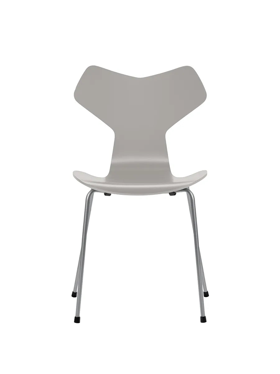 3130 Grand Prix stol lakeret af Arne Jacobsen