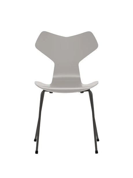 3130 Grand Prix stol lakeret af Arne Jacobsen - Nine Grey / Warm Graphite - Jacobsen Plus