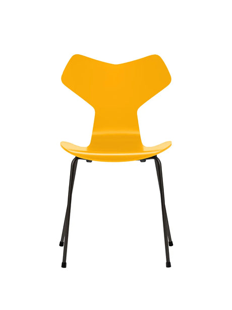 3130 Grand Prix stol lakeret af Arne Jacobsen - True Yellow / Sort - Jacobsen Plus