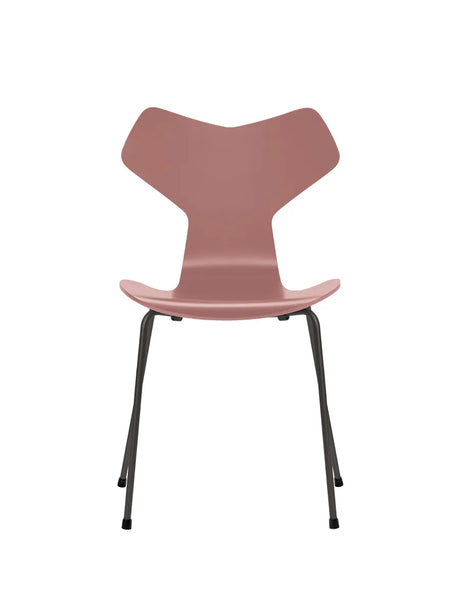 3130 Grand Prix stol lakeret af Arne Jacobsen - Wild Rose / Warm Graphite - Jacobsen Plus