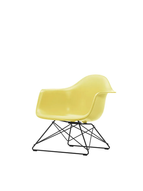 Eames Plastic Armchair LAR, schwarz lackiert von Vitra - Mohnrot - Jacobsen Plus