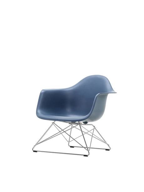Eames Plastic Armchair LAR, verchromt von Vitra - Meeresblau - Jacobsen Plus