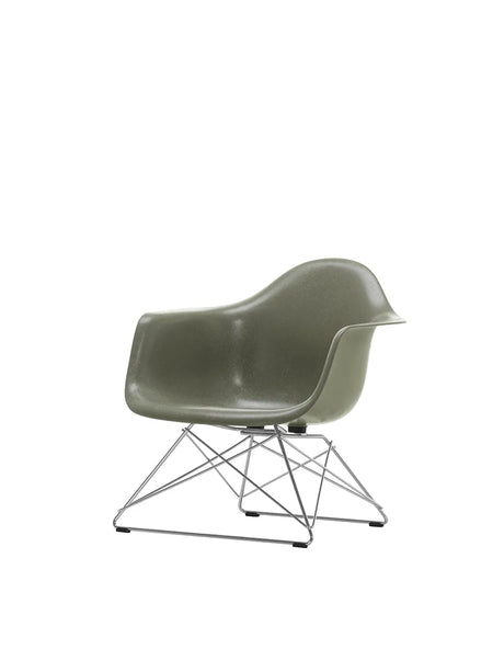 Eames Fiberglass Armchair LAR, verchromt von Vitra - Eames Parchment - Jacobsen Plus
