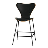 Fritz Hansen - 3187 lav barstol, naturfiner og forsidepolstret i Grace læder - Bøg - Sort læder - Sort stel - Jacobsen Plus
