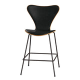 Fritz Hansen - 3187 lav barstol, naturfiner og forsidepolstret i Grace læder - Kirsebær - Sort læder - Warm Graphite stel - Jacobsen Plus