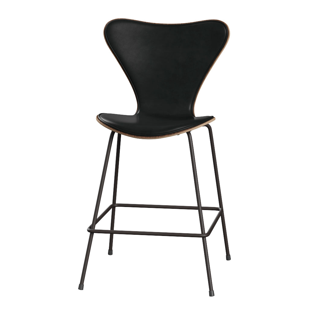 Fritz Hansen - 3187 lav barstol, naturfiner og forsidepolstret i Grace læder - Valnød - Sort læder - Warm Graphite stel - Jacobsen Plus