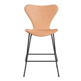 Fritz Hansen - 3187 lav barstol, fuldpolstret i Natur læder - Warm Graphite stel - Jacobsen Plus