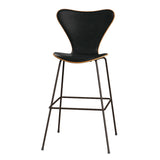 Fritz Hansen - 3197 høj barstol, naturfiner og forsidepolstret i Grace læder - Kirsebær - Sort læder - Brown Bronze stel - Jacobsen Plus