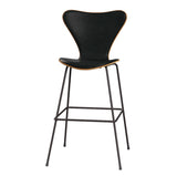 Fritz Hansen - 3197 høj barstol, naturfiner og forsidepolstret i Grace læder - Elm - Sort læder - Warm Graphite stel - Jacobsen Plus