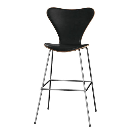 Fritz Hansen - 3197 hoher Barhocker, Naturfurnier und Vorderseite gepolstert in Grace Leder - Buche - Schwarz Leder - Chromgestell - Jacobsen Plus