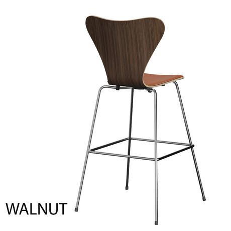 Fritz Hansen - 3197 hoher Barhocker, Naturfurnier und Vorderseite gepolstert in Grace Leder - Buche - Schwarz Leder - Chromgestell - Jacobsen Plus