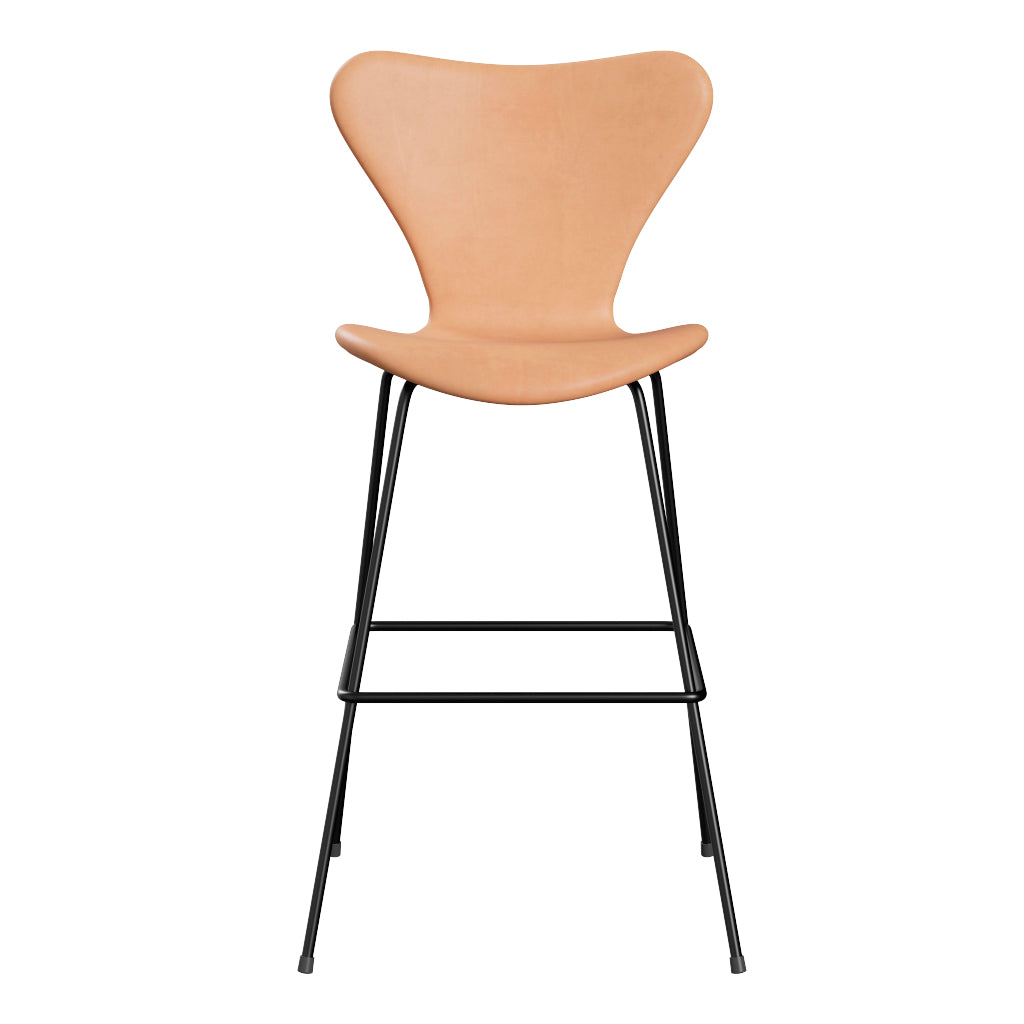 Fritz Hansen - 3197 høj barstol, fuldpolstret i Natur læder - Sort stel - Jacobsen Plus