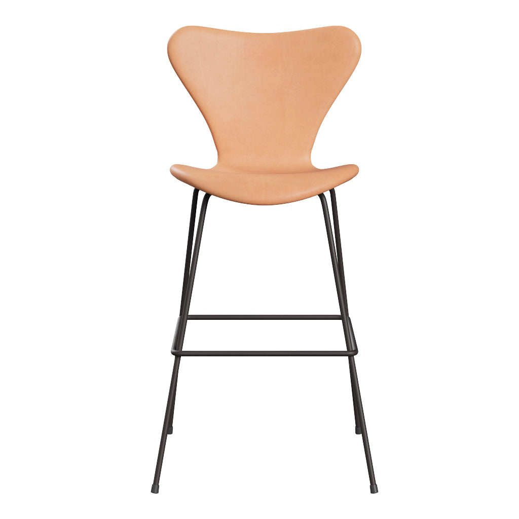 Fritz Hansen - 3197 høj barstol, fuldpolstret i Natur læder - Warm Graphite stel - Jacobsen Plus