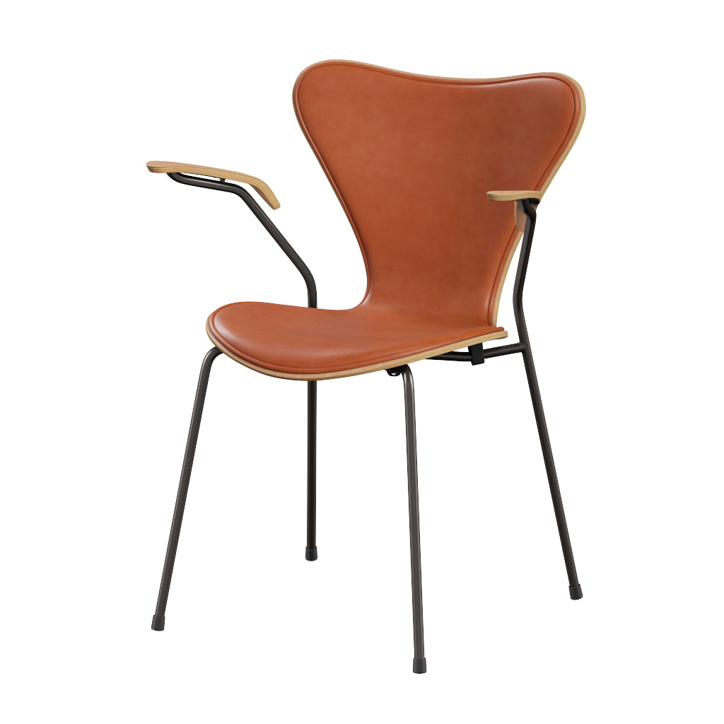 Fritz Hansen - 3207 Stuhl mit Armlehnen, Naturfurnier und Vorderseite gepolstert in Grace Leder - Buche - Walnussleder - Braunem Bronze-Gestell - Jacobsen Plus
