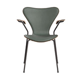 Fritz Hansen - 3207 Stuhl mit Armlehnen, Naturfurnier und Vorderseite gepolstert in Grace Leder - Dunkel gebeizte Eiche - Concrete Grey Leder - Warm Graphite Gestell - Jacobsen Plus