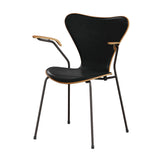 Fritz Hansen - 3207 Stuhl mit Armlehnen, Naturfurnier und Vorderseite gepolstert in Grace Leder - Elm - Schwarzes Leder - Braunes Bronzegestell - Jacobsen Plus
