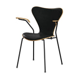Fritz Hansen - 3207 Stuhl mit Armlehnen, Naturfurnier und Vorderseite gepolstert in Grace Leder - Eg - Sort Leder - Sort Gestell - Jacobsen Plus