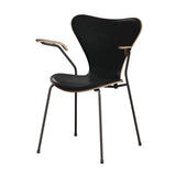 Fritz Hansen - 3207 Stuhl mit Armlehnen, Naturfurnier und Vorderseite gepolstert in Grace Leder - Walnuss - Schwarzes Leder - Gestell in Brown Bronze - Jacobsen Plus