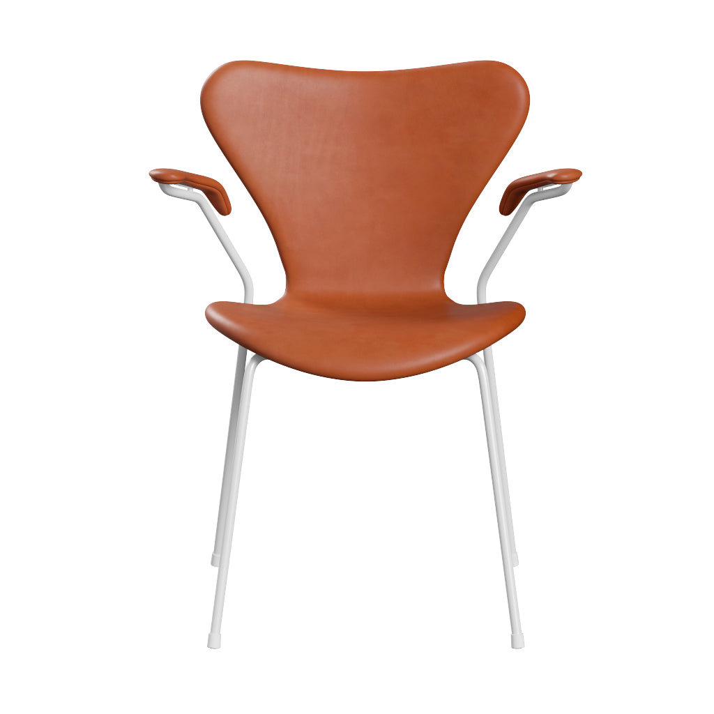 Fritz Hansen - 3207 stol med armlæn, fuldpolstret i Grace læder - Walnut læder - White stel - Jacobsen Plus