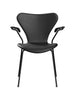 3207 stol m/armlæn, fuldpolstret Essential læder sort/sort stel af Arne Jacobsen
