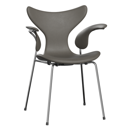 3208 Die Lilie mit Armlehnen, vollgepolstert von Arne Jacobsen - Essential Leder - Black - Jacobsen Plus
