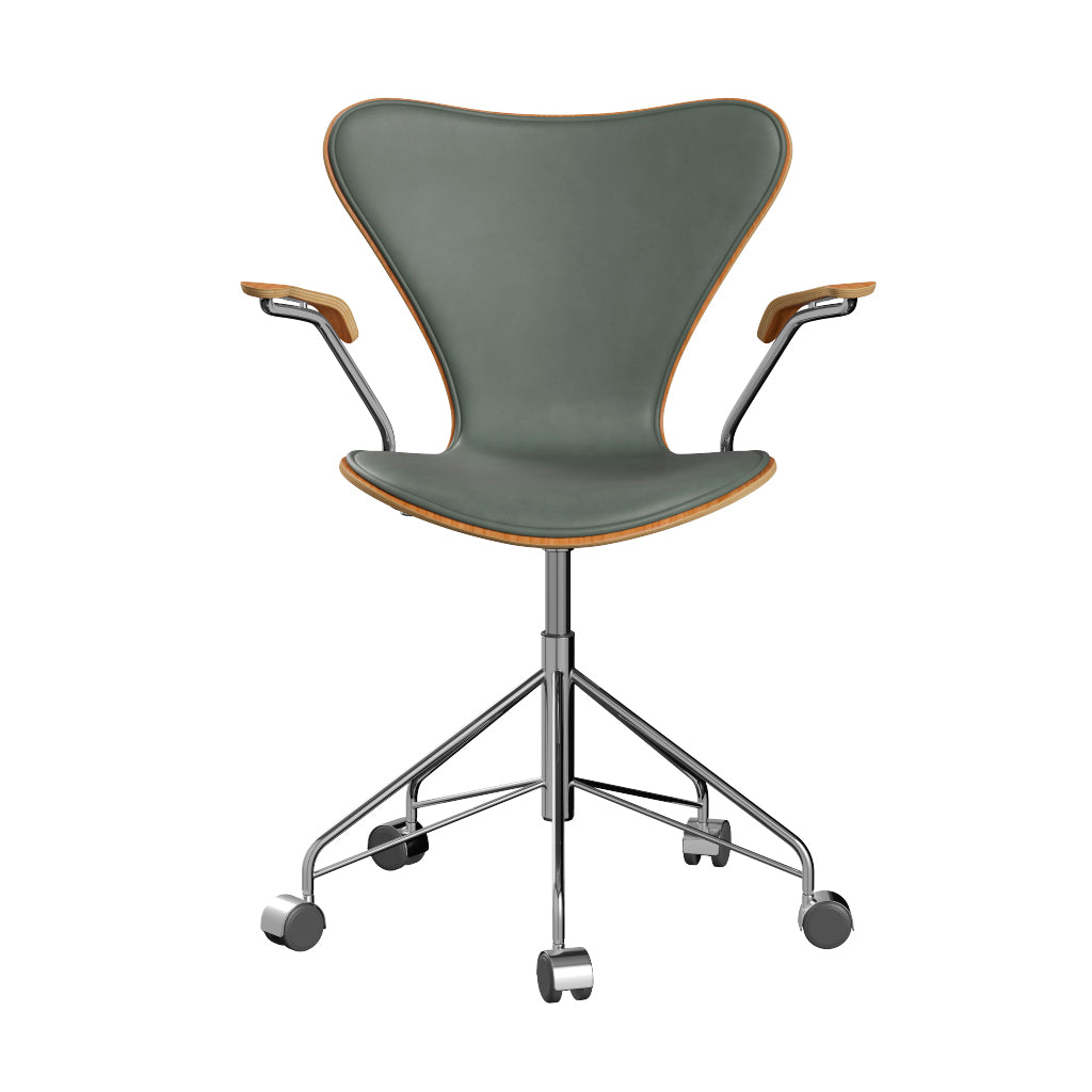 Fritz Hansen - 3217 kontorstol med armlæn, naturfiner og forsidepolstret i Grace læder - Kirsebær - Concrete Grey læder - Krom stel - Jacobsen Plus