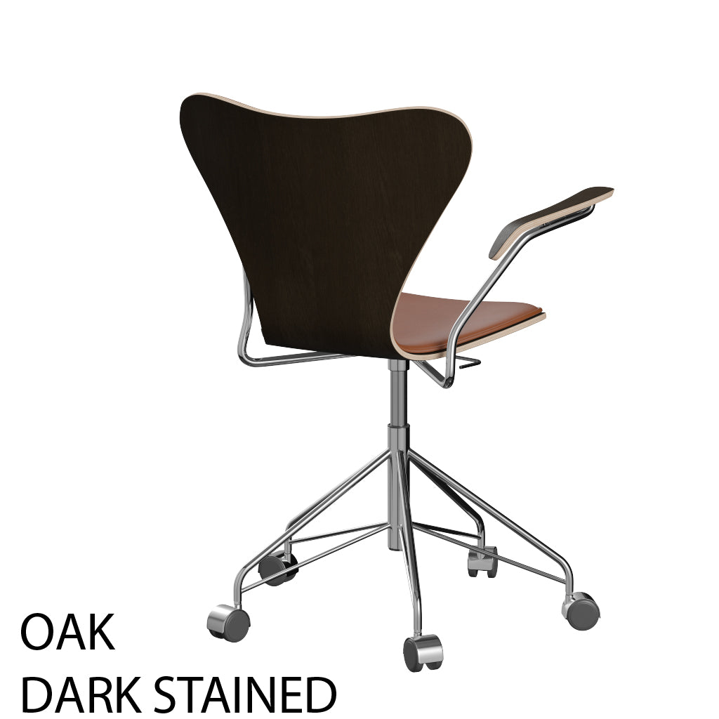 Fritz Hansen - 3217 kontorstol med armlæn, naturfiner og forsidepolstret i Grace læder - 2 - Jacobsen Plus